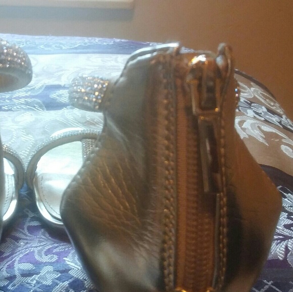 Heels - Picture 3 of 4